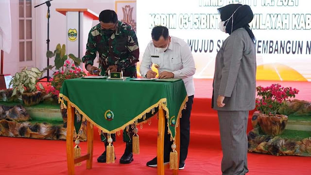 Bupati Lingga Hadiri  Penutupan TMMD Kodim 0315/Bintan