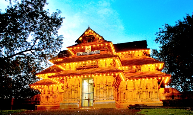 Temples of Kerala - Vadakkunnathan temple Temple - Thrissur 