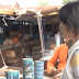 A migránsok a délvidéki piacokon is megjelentek: a segélyként kapott termékeket árulják
