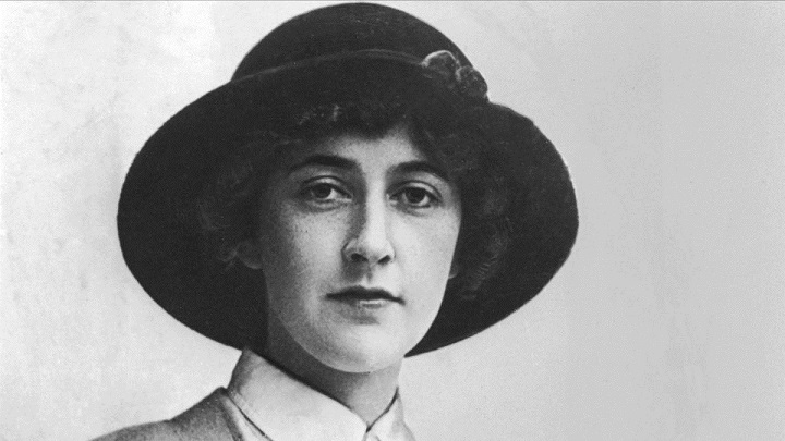 Siapakah Agatha Christie? Belajar Sampai Mati, belajarsampaimati.com, hoeda manis