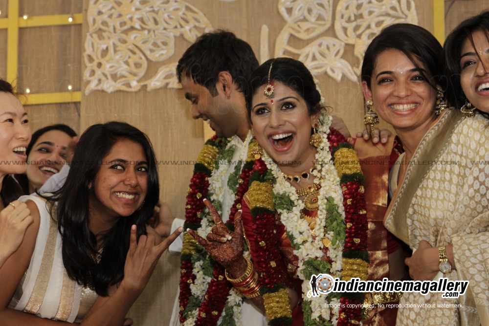 Asha Ashish: Malayalam Singer Ranjini Jose Marriage Photos