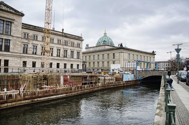  0447, Baustelle Empfangsgebäude für die Museumsinsel, James-Simon-Galerie, Pergamon Museum, Am Kupfergraben, Bodestraße 1-3, 10178 Berlin, 02.02.2015