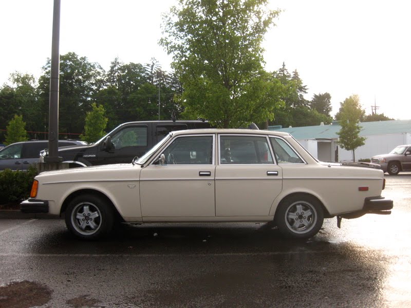 1977 Volvo 244 DL