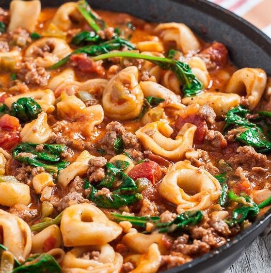 20-MINUTE SKILLET TUSCAN TORTELLINI #weeknightdinner #Tortellini