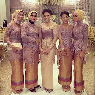 kumpulan inspirasi model kebaya batik modern terbaru