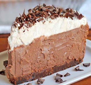 Easy and Delicious Chocolate Cream Pie Recipe