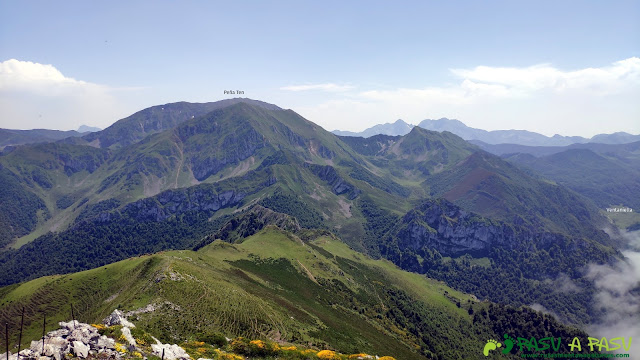 Vista de Peña Ten desde el Pico Zorru