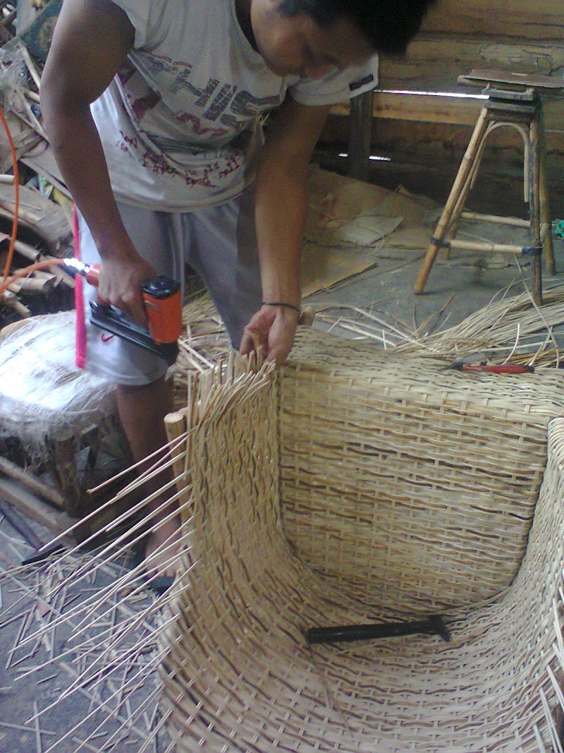 18+ Proses Pembuatan Anyaman Rotan, Top!