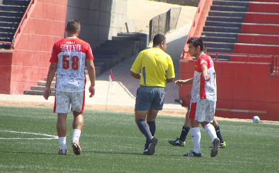 Trabaja Xoloitzcuintles con gran unidad de grupo