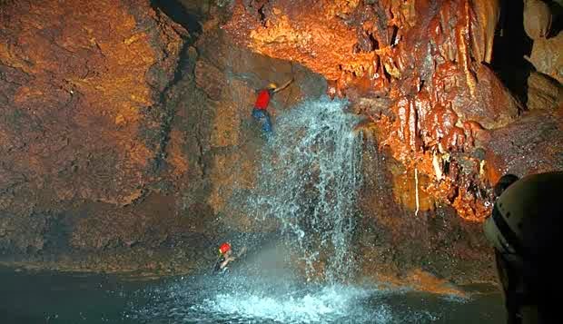  Tempat Wisata Di Kebumen Yang Menarik Untuk Dikunjungi 12 Tempat Wisata Di Kebumen Yang Menarik Untuk Dikunjungi