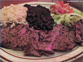 Filete con Chimichurri en el Border Cafe de Harvard Square