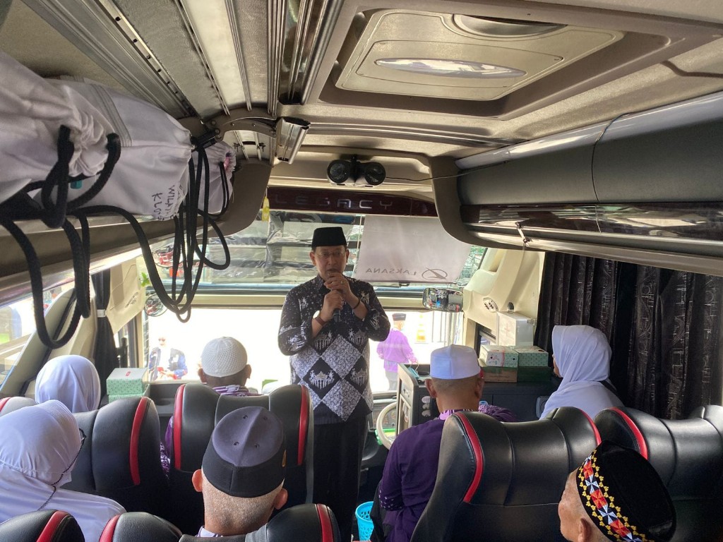 Sugeng Raharjo Sambut Kepulangan 306 Jamaah Haji Asal Lampung Barat, Dua Orang Wafat