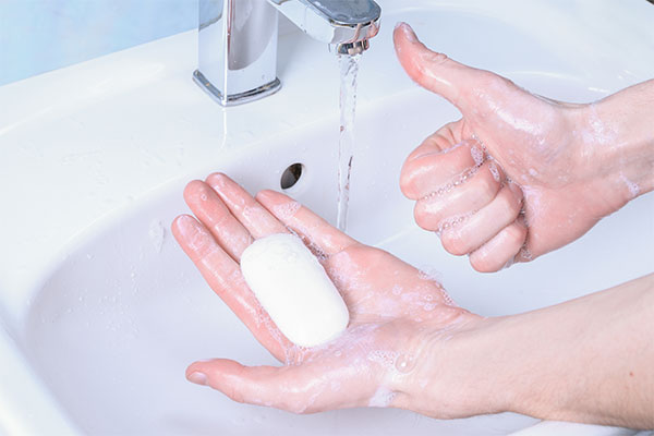 Adjust Your Bathing Routine, tips to repair dry skin