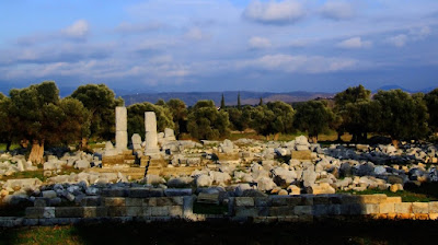 teos dionysos tapınağı