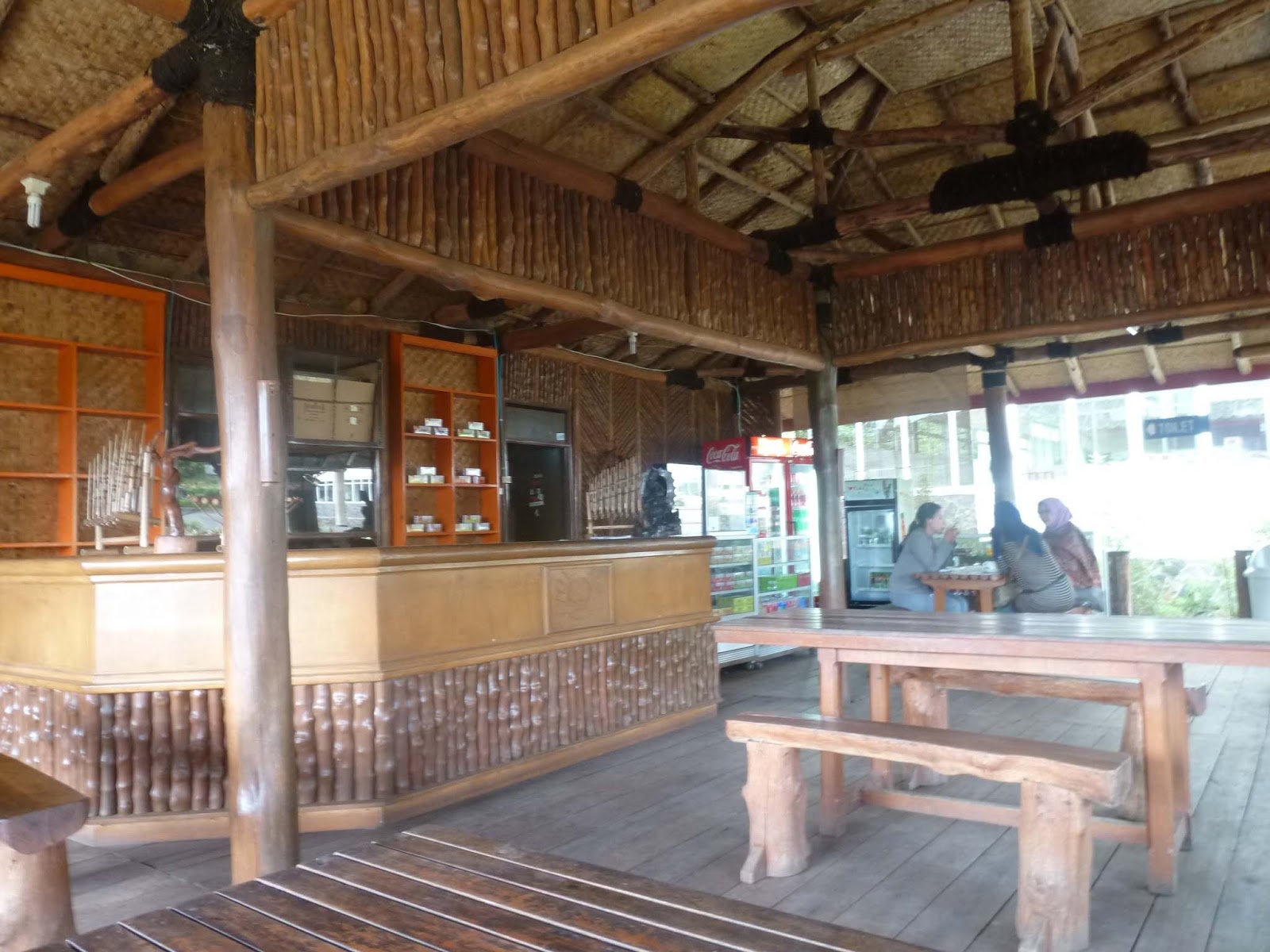 Inspirasi 15 Desain Cafe Sederhana Dari Bambu Terbaik Dan 