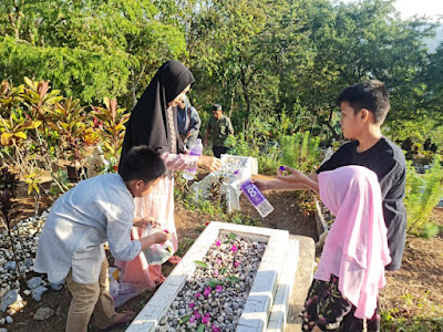 Ziarah Kubur Di Padangsidimpuan Ramai Menjelang Bulan Suci Ramadhan
