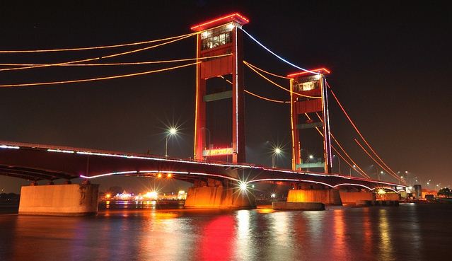 Wisata jembatan ampera palembang sumatera selatan 