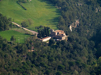 Sant Pere de Valldeneu des del mirador de les Avellanedes