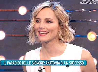 sorriso perfetto conduttrice televisiva Francesca Fialdini oggi da noi a ruota libera 24 aprile