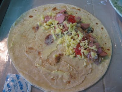 RESEPI NENNIE KHUZAIFAH: Tortilla
