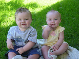 Cute Twin Baby Boys, Baby Girls Image Collections6