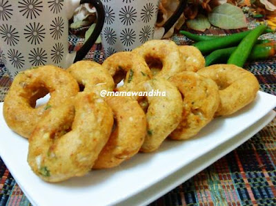 Dari Dapur MaDiHaA: Ulundu Vadai