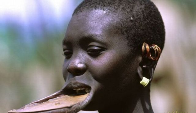 Lip Plates on Mursi Tribes