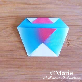 Folding cupcake origami paper