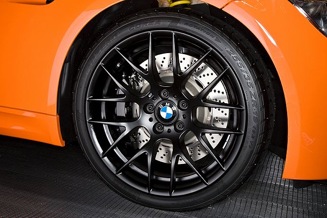 BMW M3 GTS 19-inch aluminium wheels