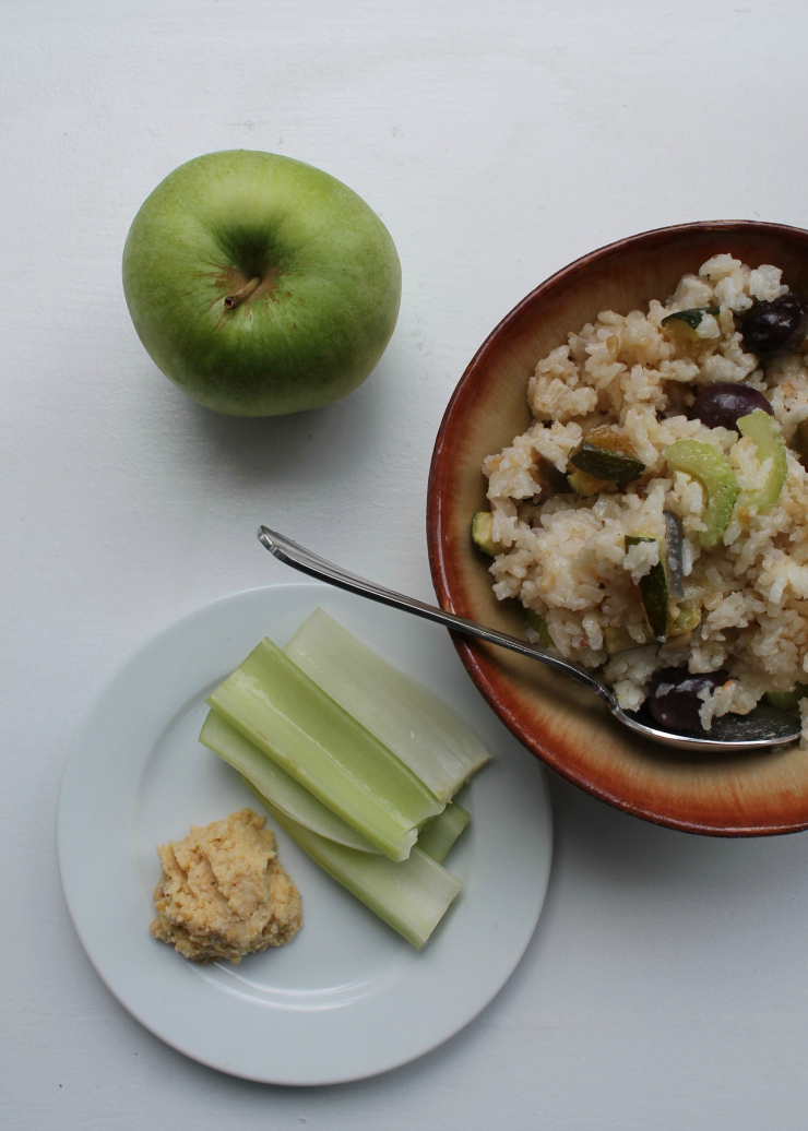 One Day Food Diary - healthy lunch salad 