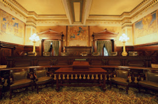 Pennsylvania Supreme Court Room - Source: http://www.bop.pa.gov/PublishingImages/supreme-court-harrisburg-pennsylvania-usa.jpg