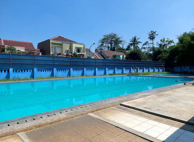 Kolam Renang Panorama Serpong foto