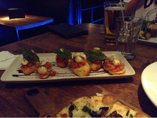 Moxie' s @ Fairview Mall Restaurant review Bruschetta