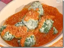 Gnudi di ricotta e spinaci con sugo finto