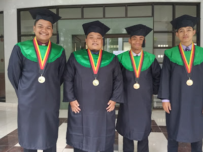 Sukses setelah wisuda