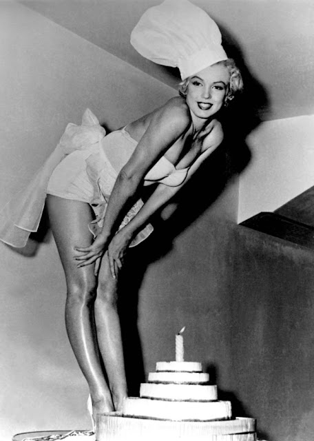 Marilyn Monroe coronada la reina de la tarta de queso