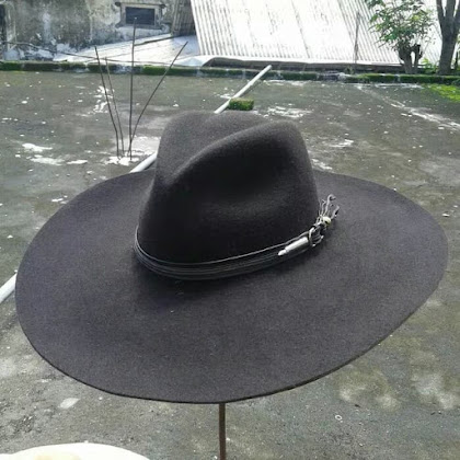 Topi Laken Marlboro Hitam Elegan dan Menarik Impor