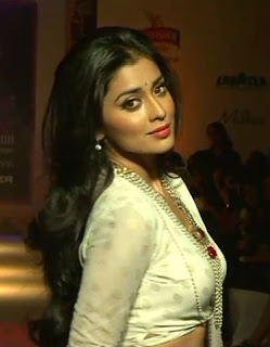 shriya saran, hot photos, fashion show, ramp walk, beautiful smile