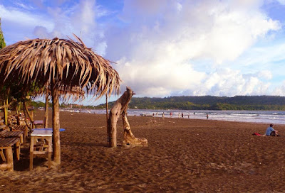 Panorama Wisata Pantai Pangandaran Jawa Barat