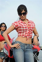 Neethaan yen pon vasantham fame Samantha navel