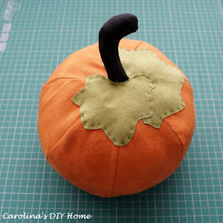 http://sfilcowanakraina.blogspot.com/2015/10/diy-dynia-na-halloween.html