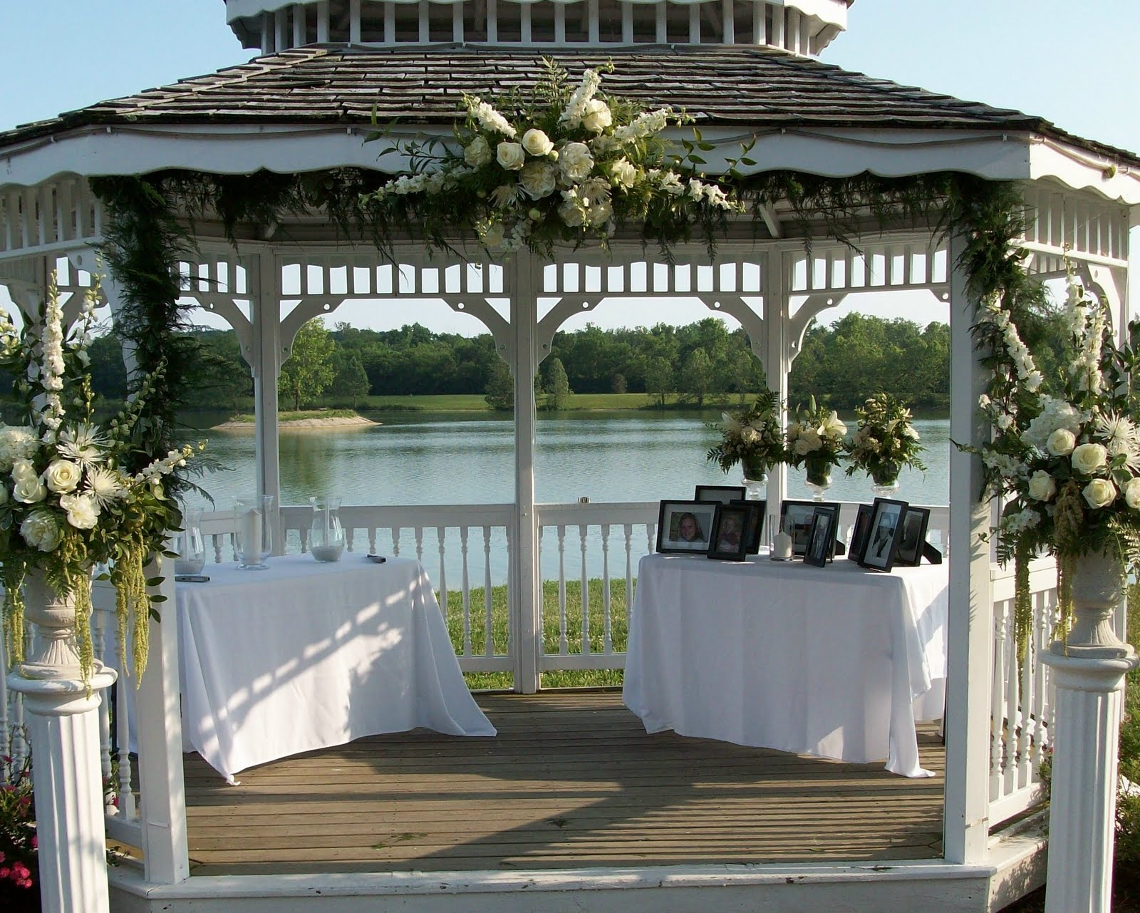 gazebo wedding gardens