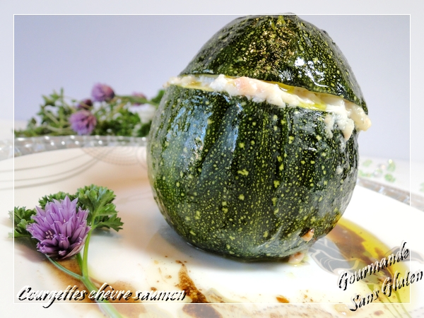 http://gourmandesansgluten.blogspot.fr/2014/06/courgettes-farcies-au-chevre-et-au.html