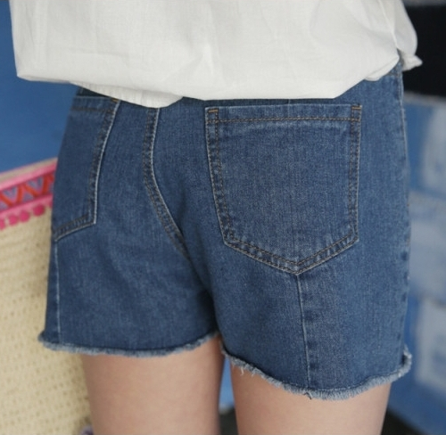  Fringed Seam Accent Shorts