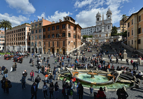 Πιάτσα ντι Σπάνια (Piazza di Spagna)