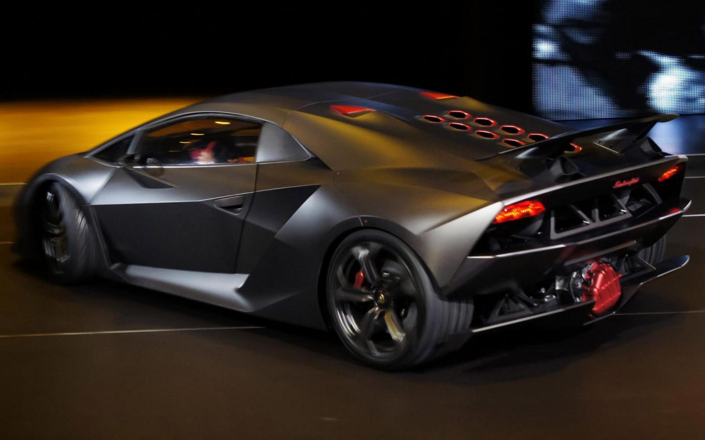 Lamborghini Sesto Elemento