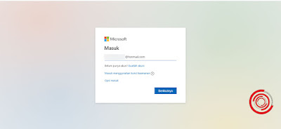 2. Kemudian input alamat email Outlook yang kalian miliki, lalu klik Berikutnya