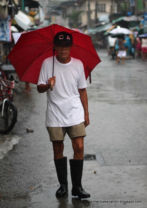 manong at payong