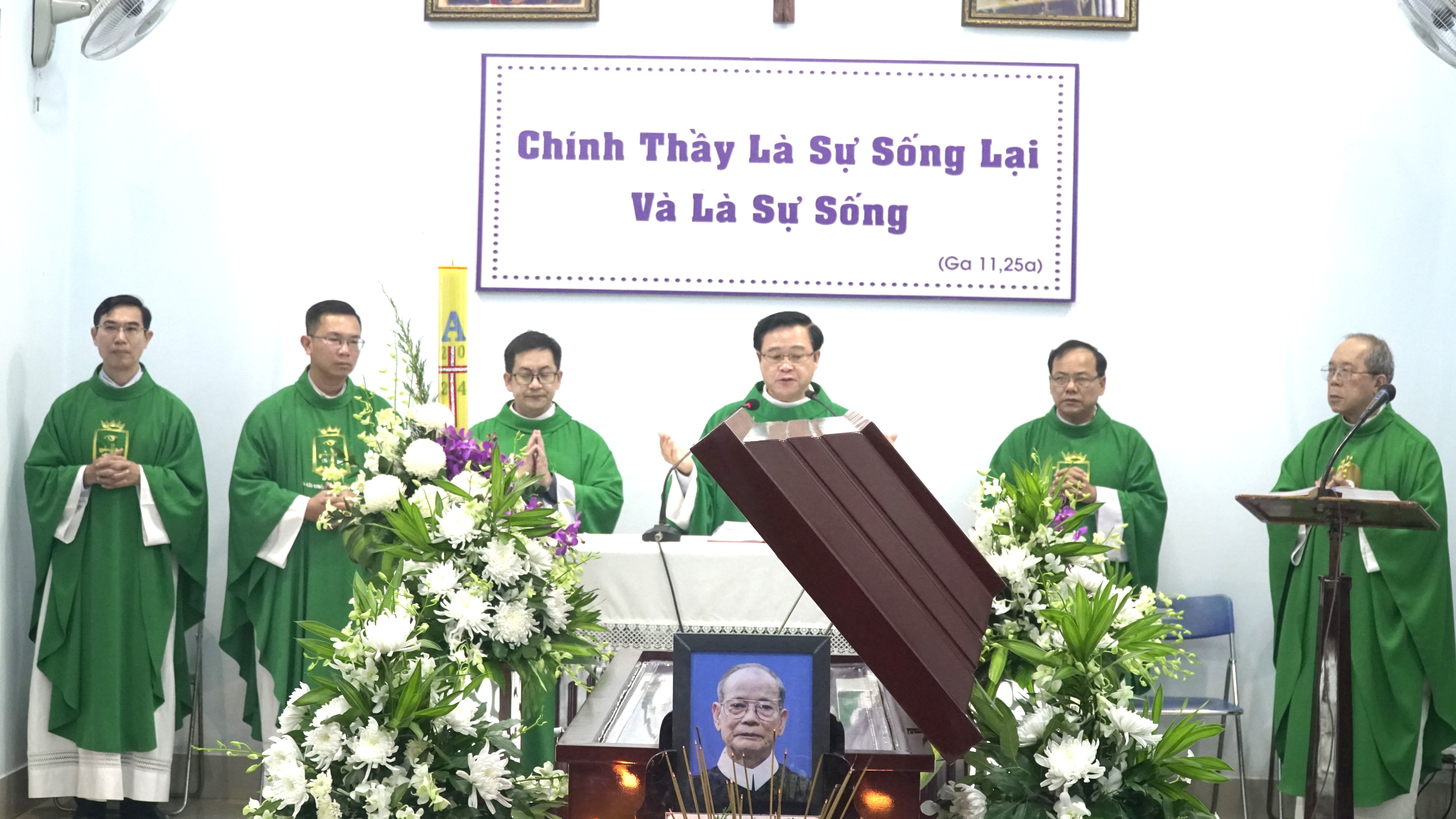 HỌC VIỆN THÁNH ANPHONGSÔ: THÁNH LỄ CẦU NGUYỆN CHO CHA ANPHONGSÔ PHẠM GIA THỤY, C.Ss.R.