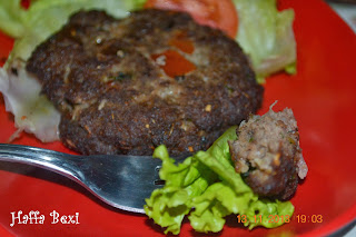 Meat, Minced Meat, Chapli kebab, raw minced meat kebab, kabab, tomato, Beef, Mutton, 